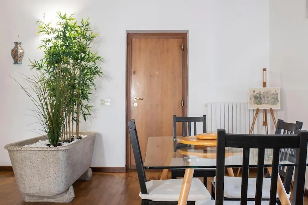 Cavour Elegant Apartment At Massimo Theater Palermo 0*,