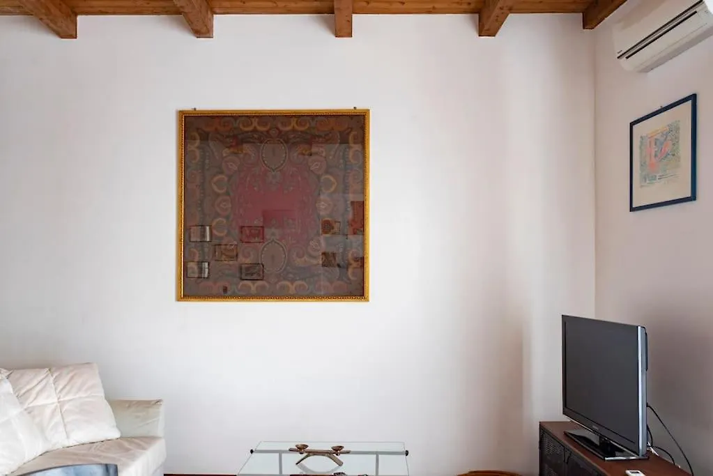 Cavour Elegant Apartment At Massimo Theater Palermo 0*,  Itálie